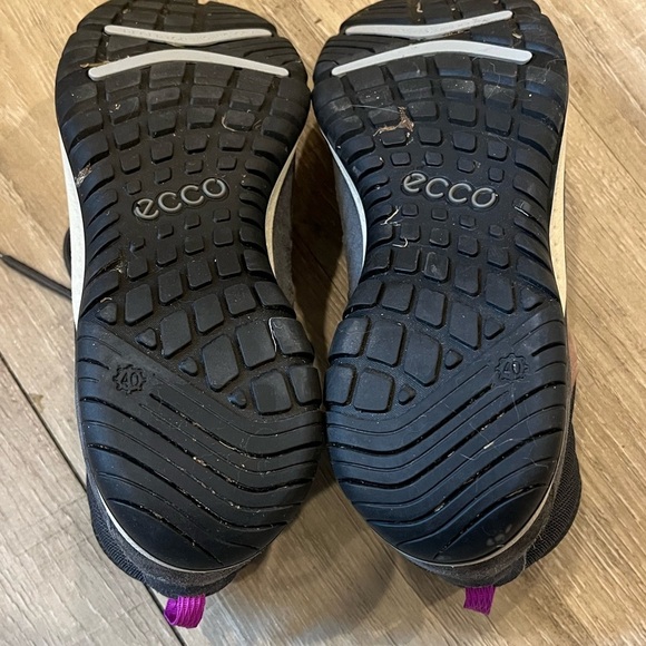 ECCO Women's Tan Sneaker Boots US 9 - 9.5, Euro 40 - Picture 9 of 13